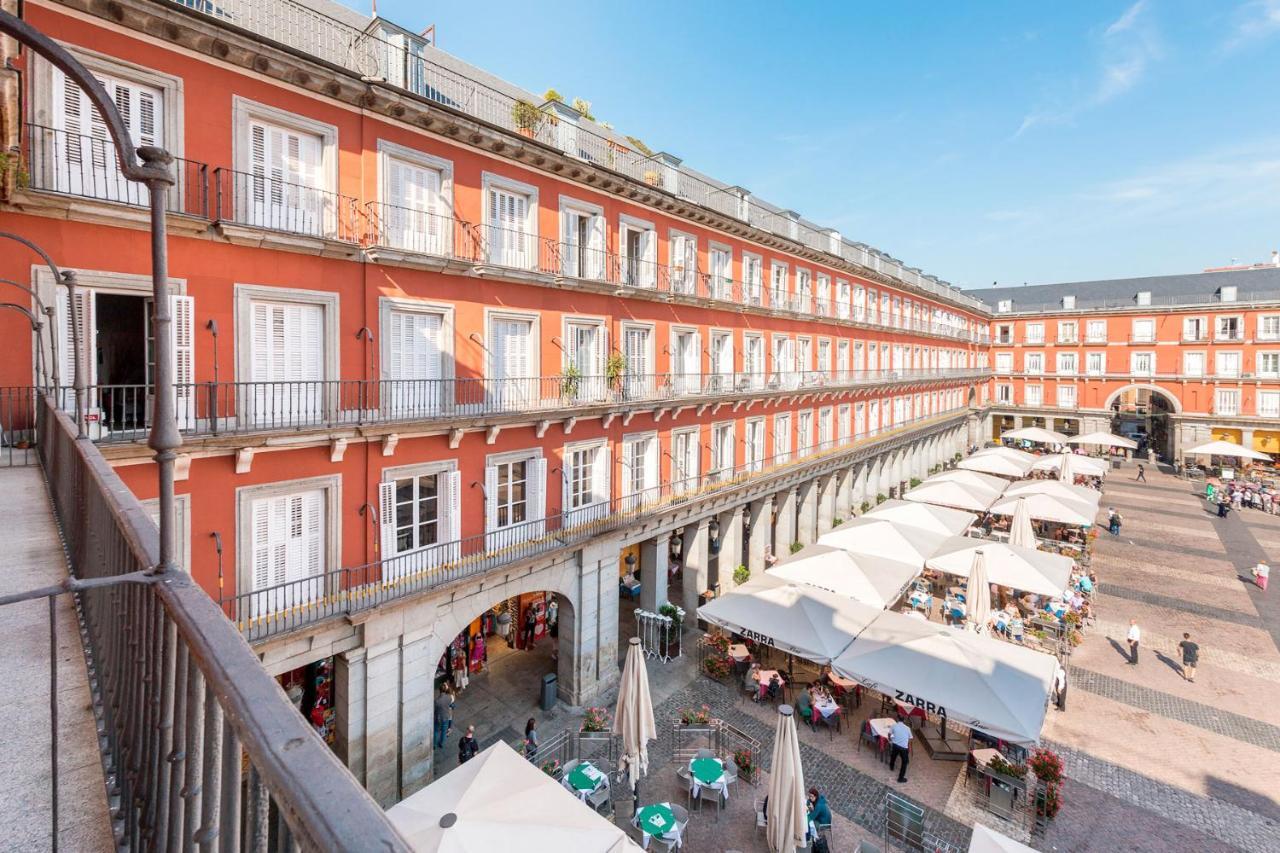 Genteel Plaza Mayor Madrid