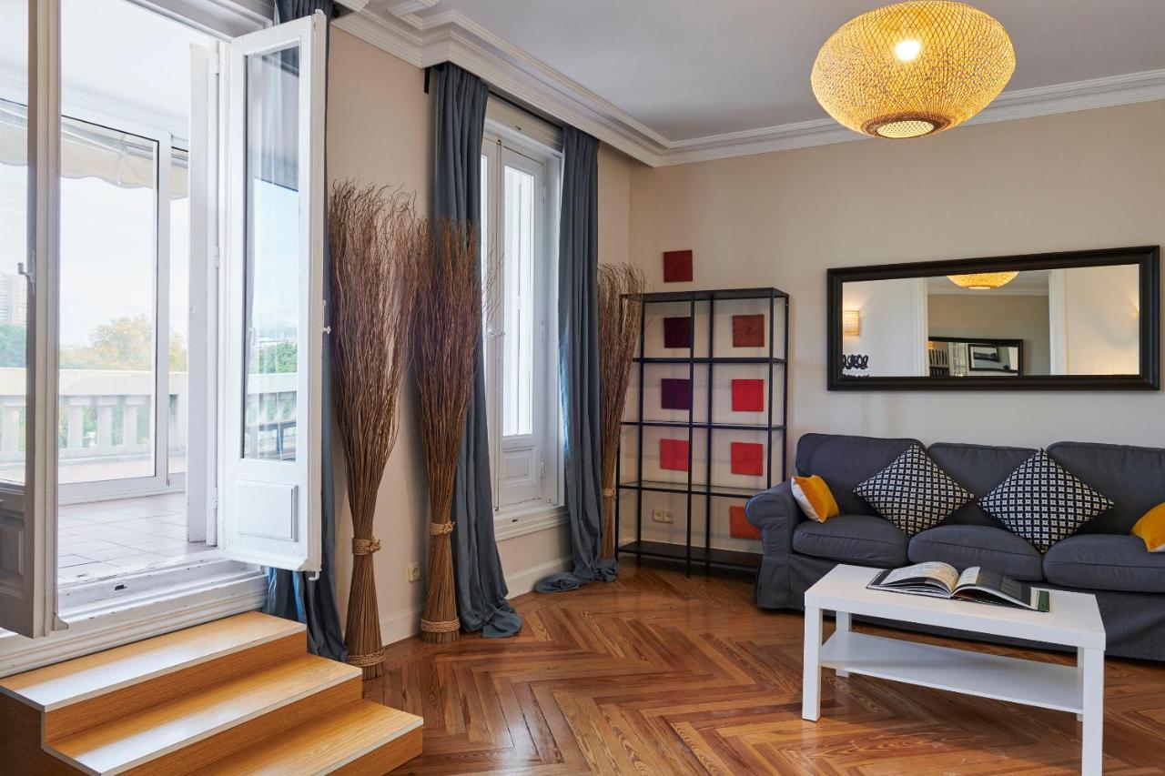 Exclusive Penthouse In Puerta De Alcalá Madrid