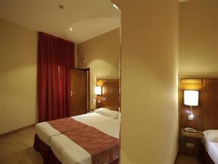 Ateneo Puerta Del Sol Hotel