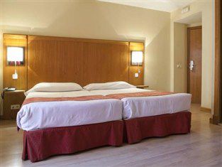Ateneo Puerta Del Sol Hotel