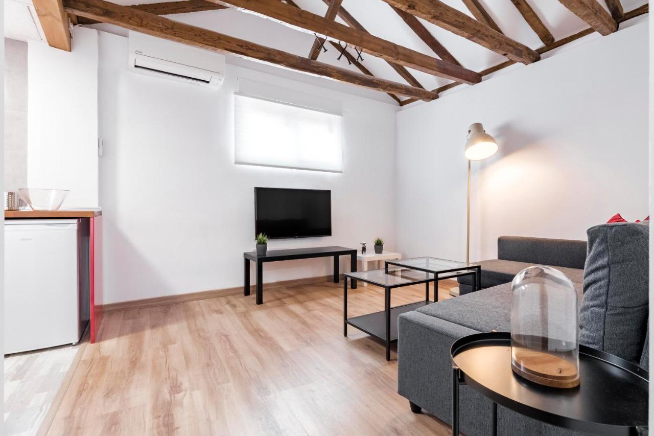 Estupendo En El Centro De Apartamento