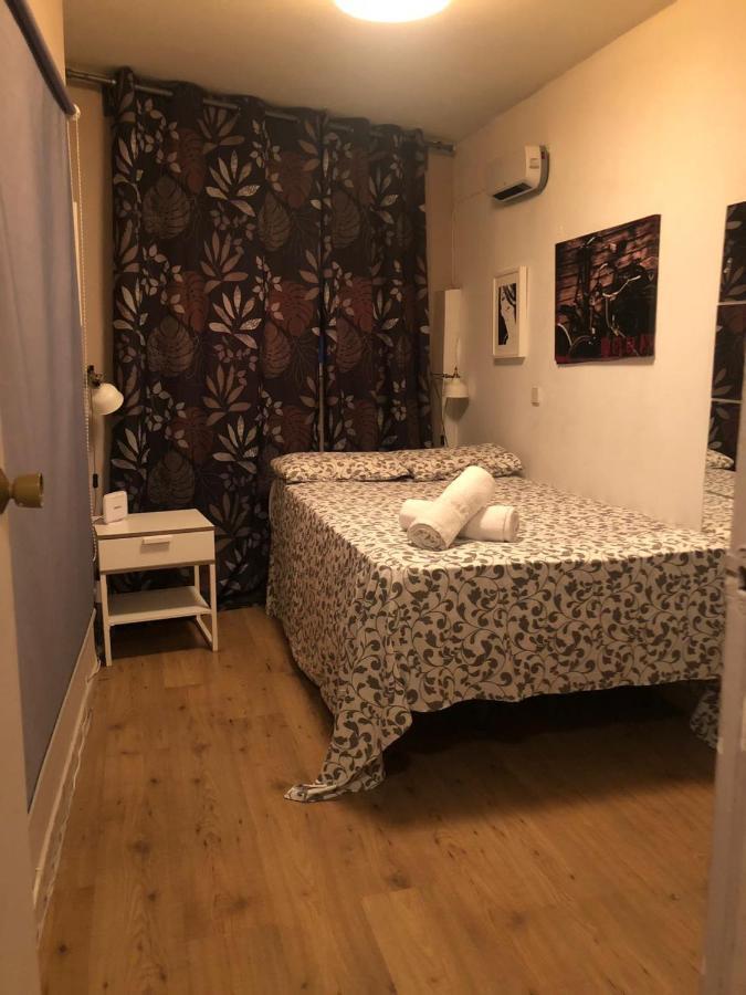 Apartamento Y Estudio En La Calle Silva Madrid