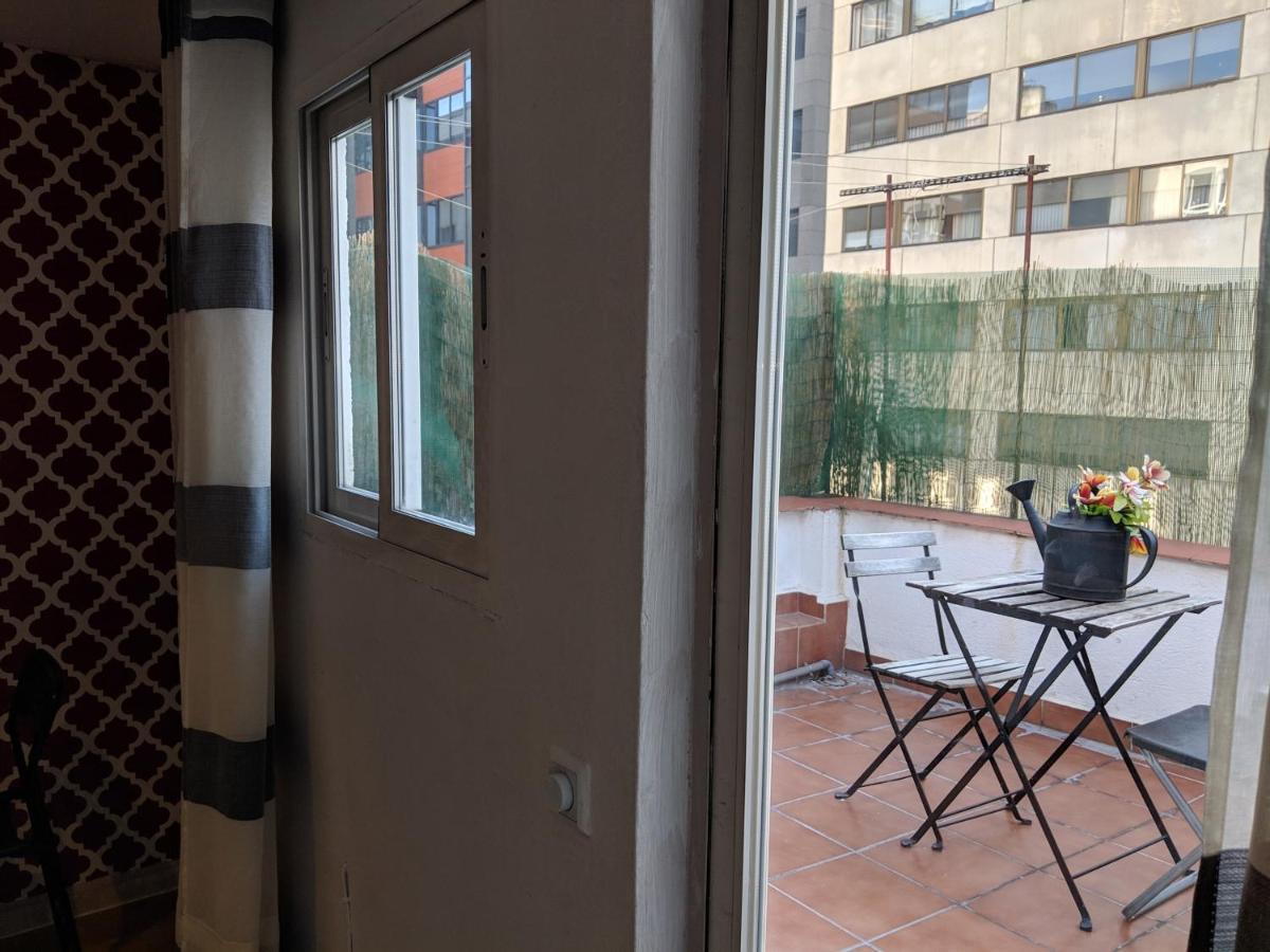 Y Estudio En La Calle Silva