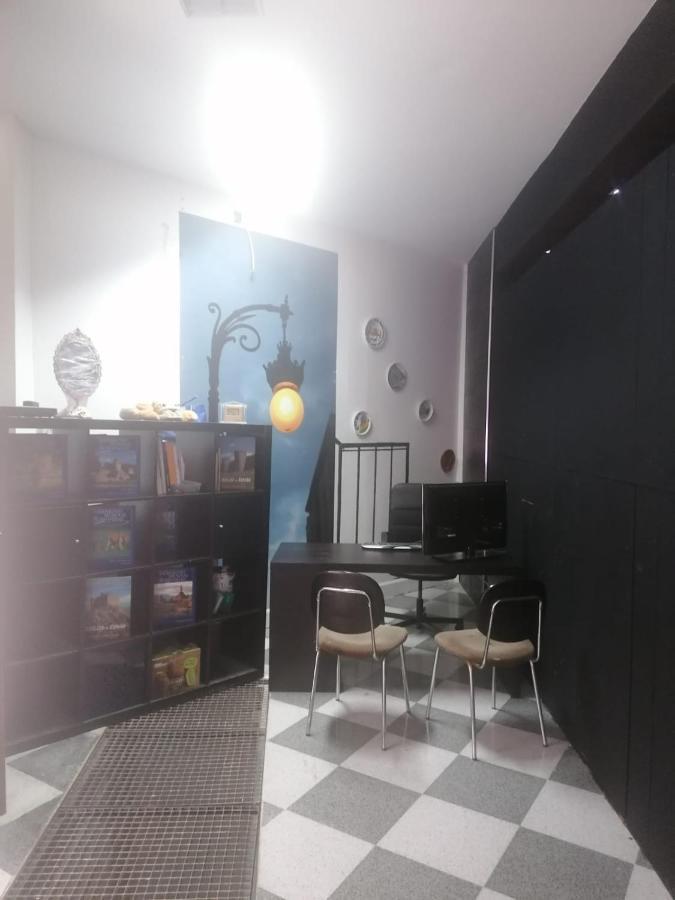 Casa Rosa Hostal Madrid