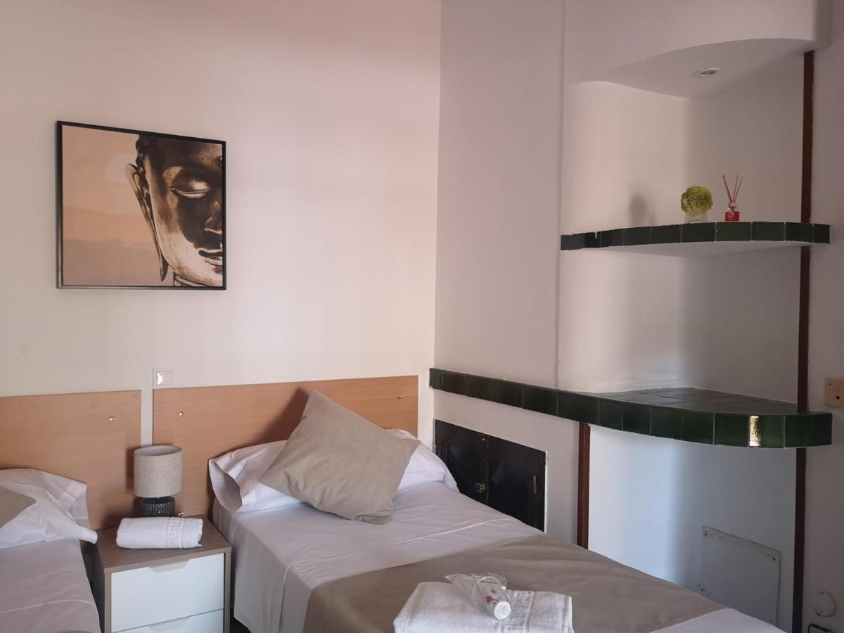 Habitación en casa particular Village Arturo Soria (Adults Only) *