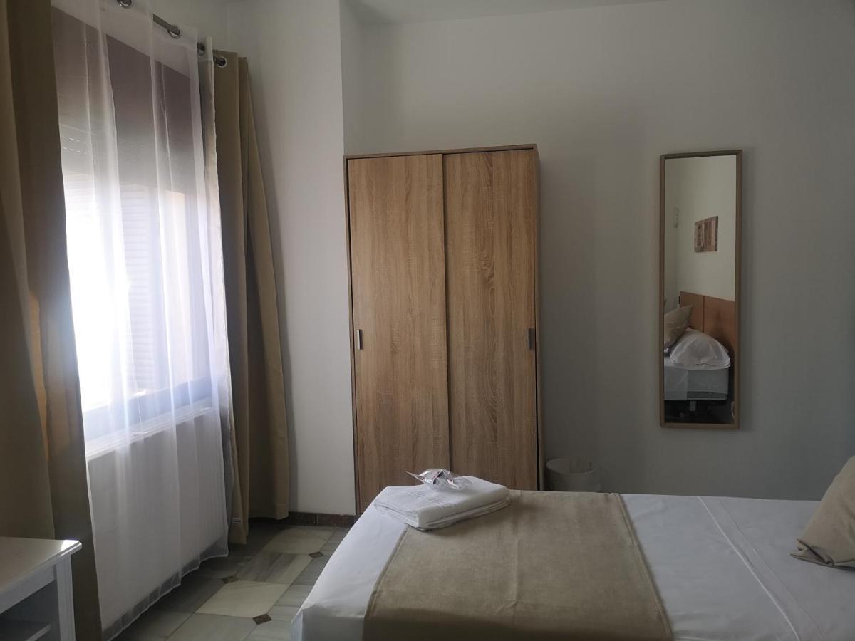 Village Arturo Soria (Adults Only) Habitación en casa particular *