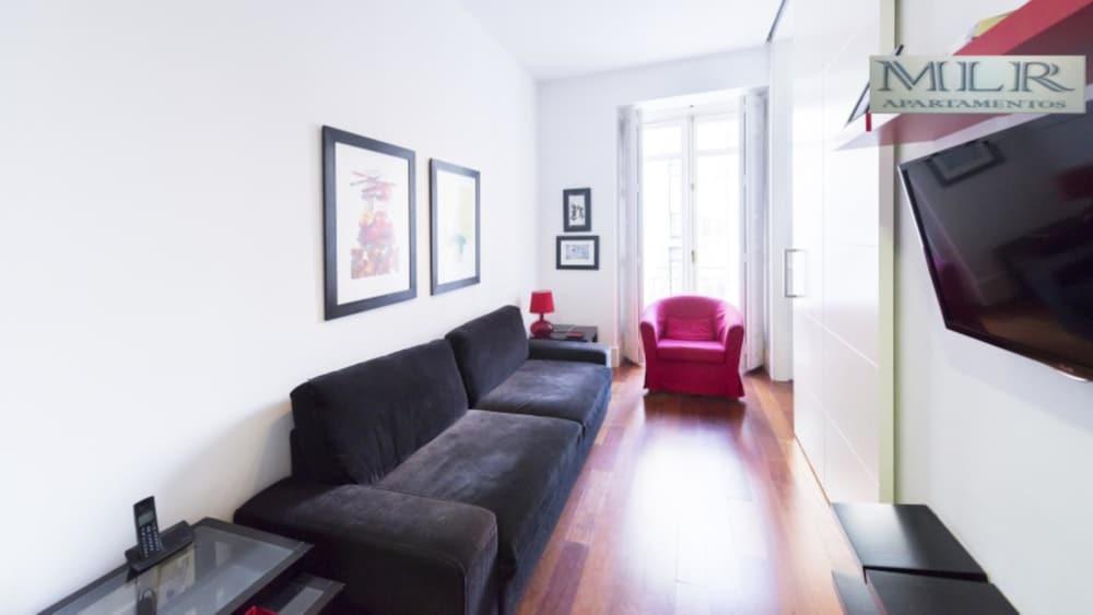 Modern Flats In Justicia By Allo Housing *
