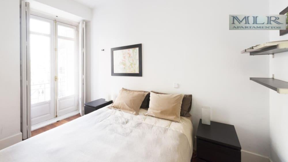 Apartamento Modern Flats In Justicia By Allo Housing