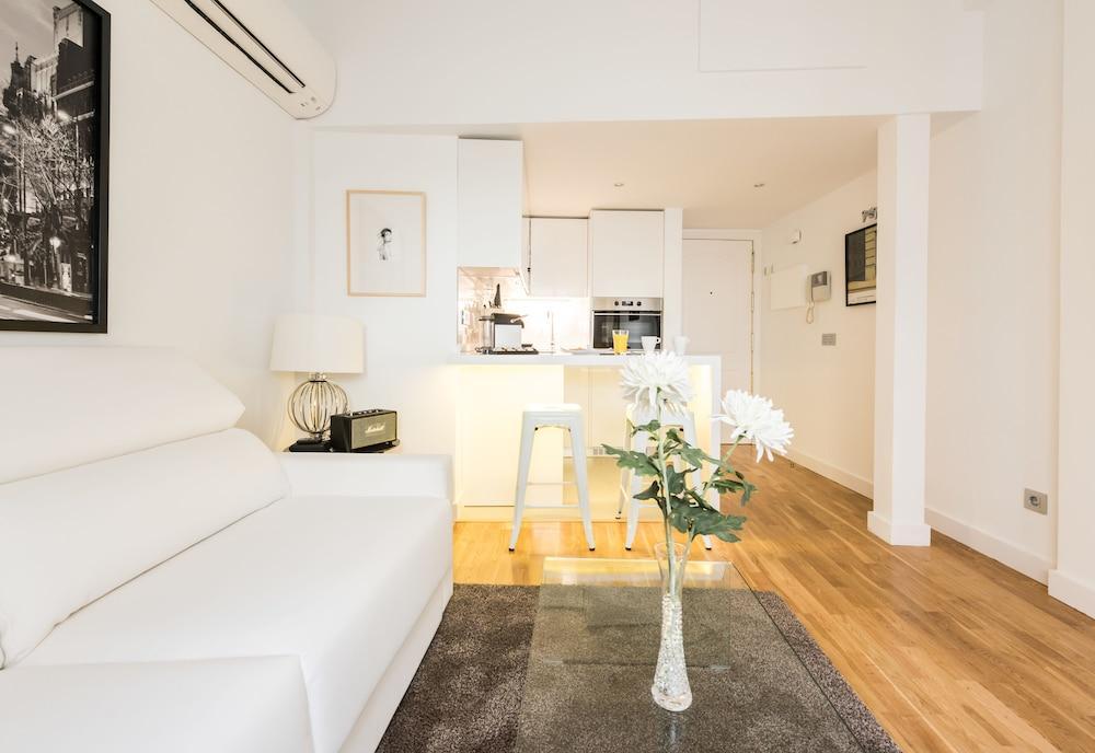 Latina - Madflats Collection Hotel 3*