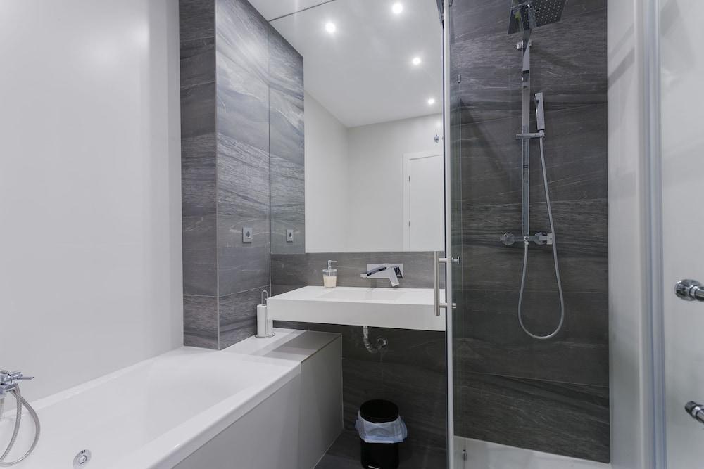 Dobo Homes Relatores Ii Hotel Madrid