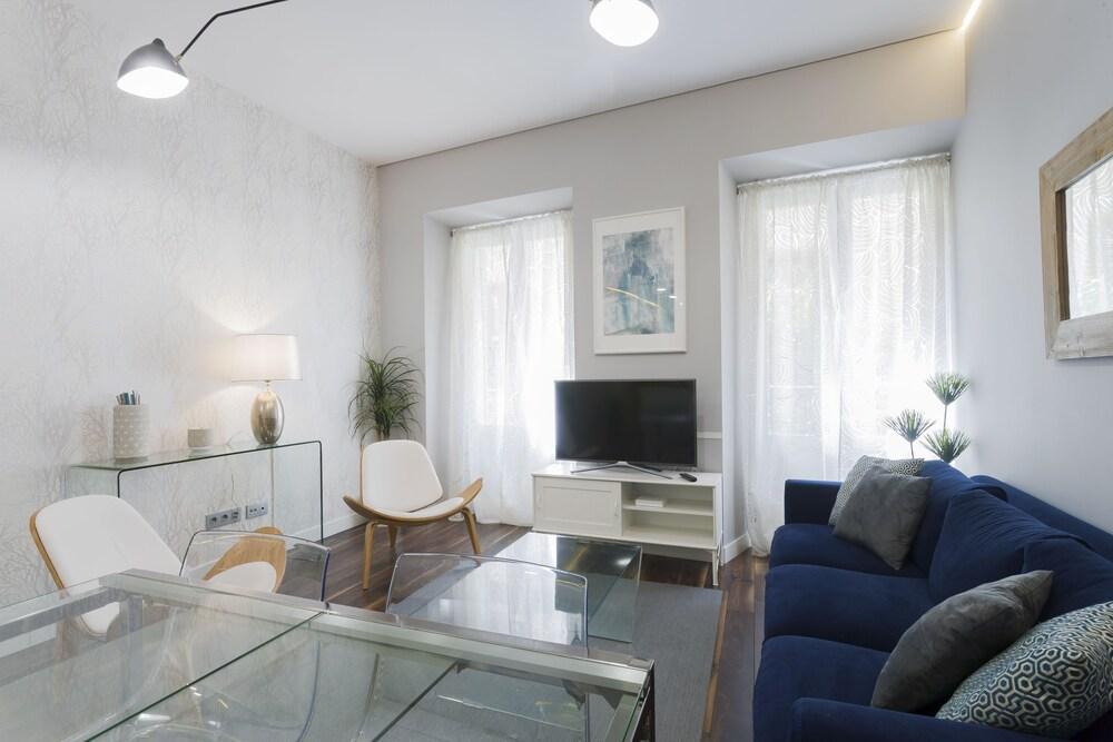 Dobo Homes Relatores Ii Hotel Madrid