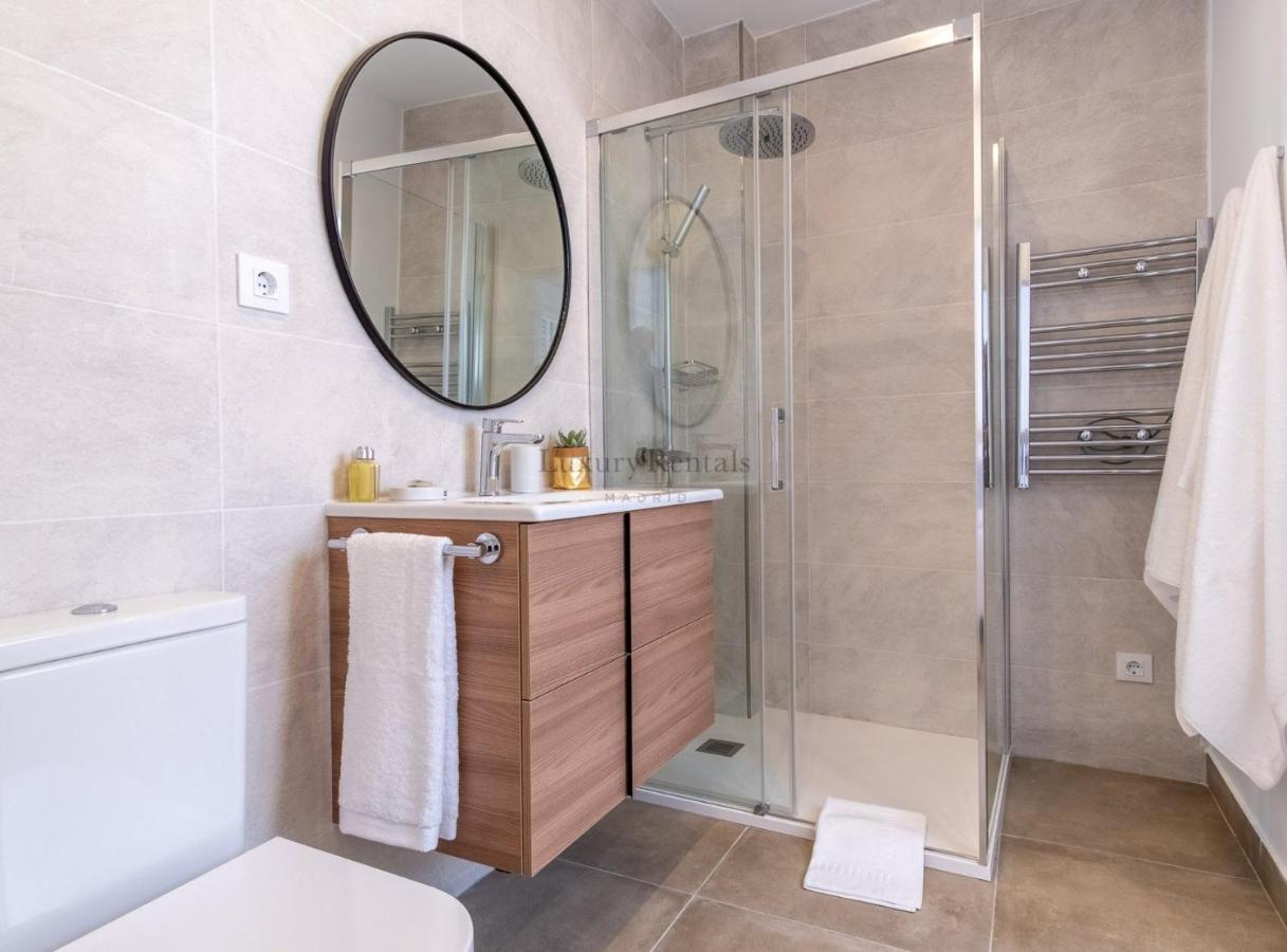 Charming For 4 Steps Away From Mercado De San Miguel , Calle Mayor Iv Apartamento