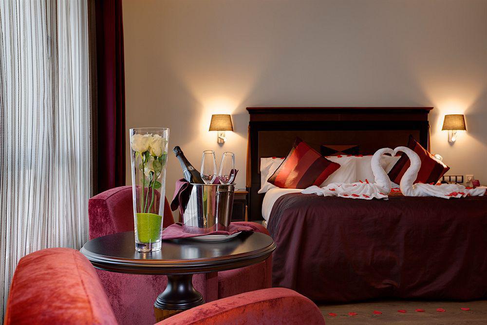 Hotel Crowne Plaza Airport