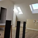 Elegant 2 Bedrooms Penthouse With Swimming Pool Acat