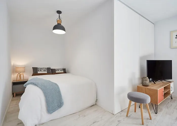 Acogedor Loft En Chueca. Cozy Loft In Chueca