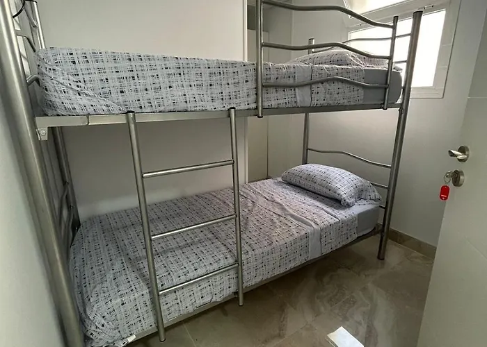 Habitacion Doble O Compartida Con Bano Privado En El Centro De Madrid