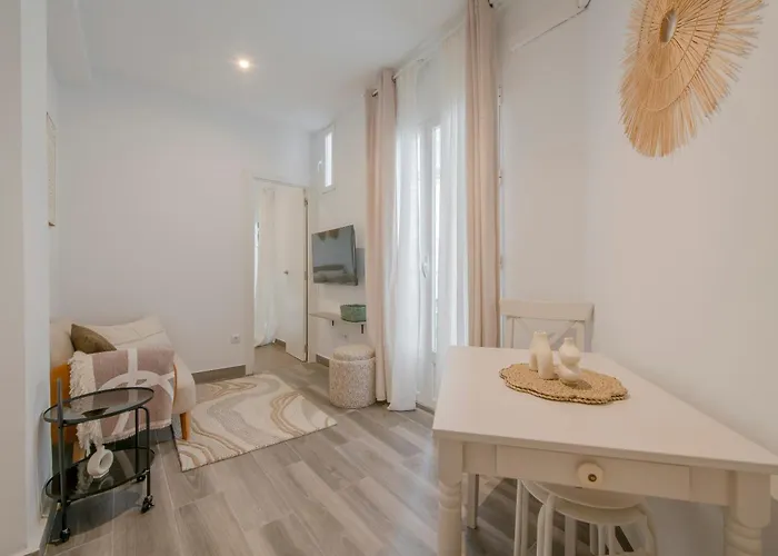 Cute & Cozy Apartment In Retiro