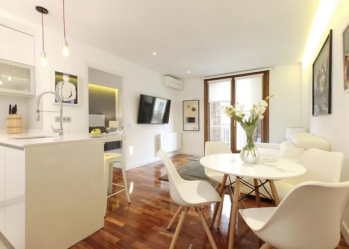 Malasaña Center by Madflats Collection