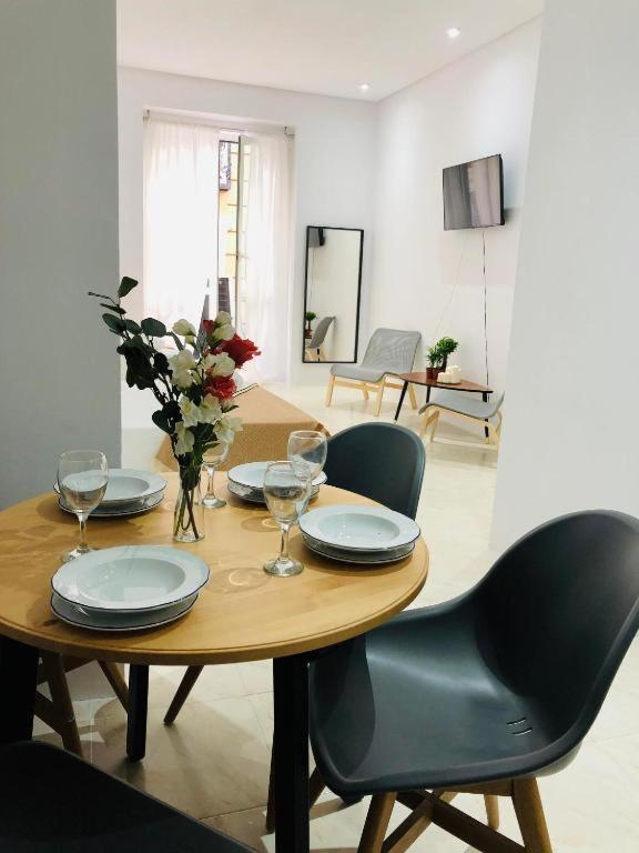Nuñez de Arce 8 Pal Apartamento