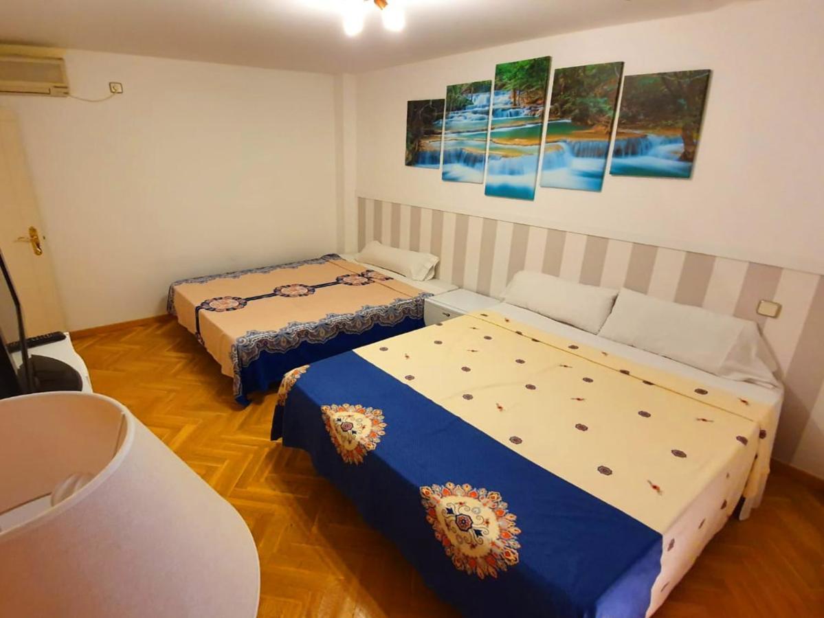 Bed and breakfast Fuencarral Barcelo Parking Tph Madrid