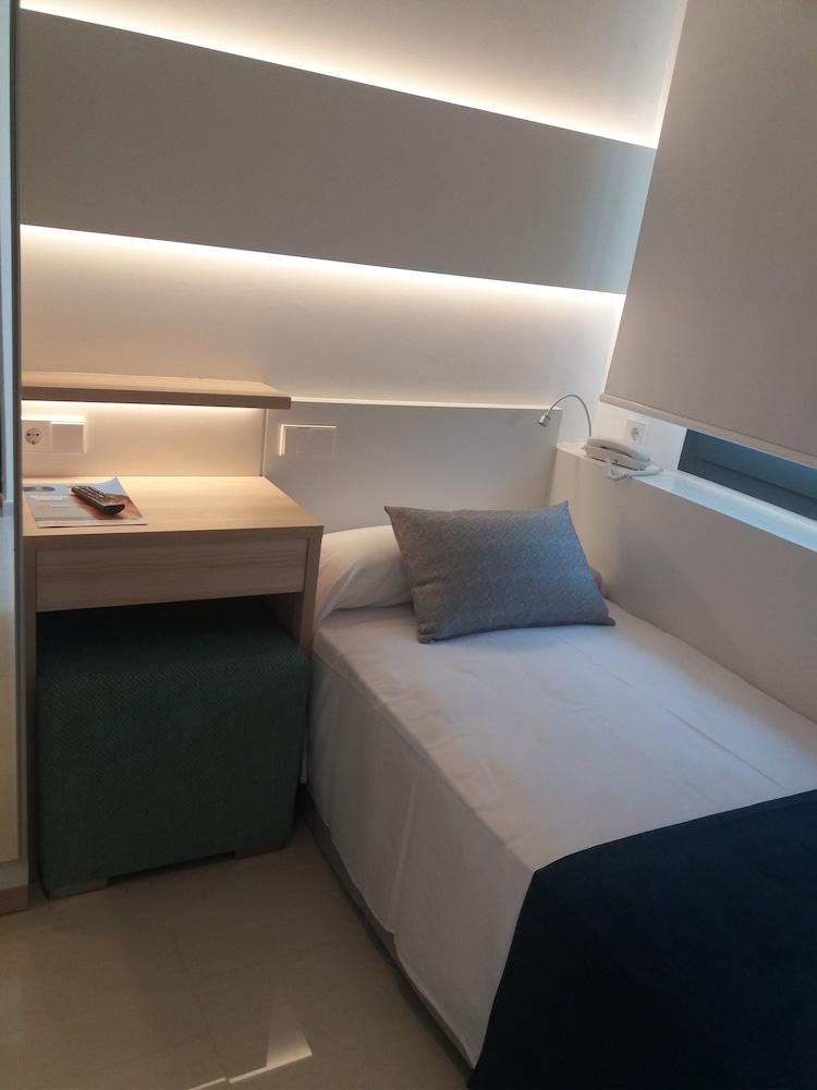 Hotel Globales Acis Y Galatea
