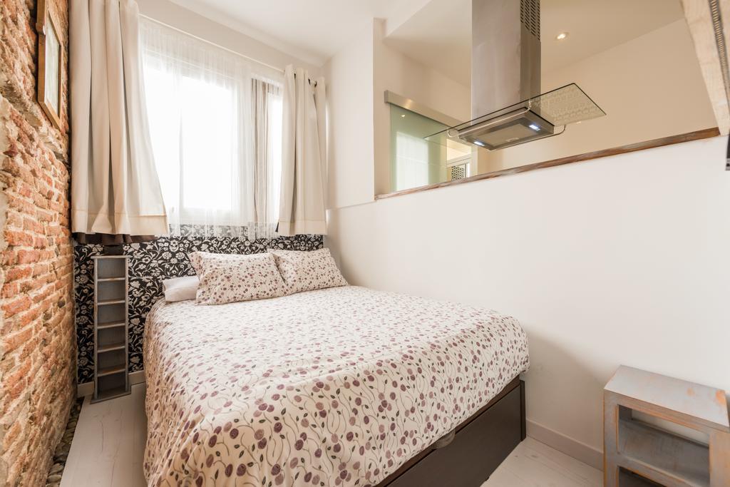 Chic Chueca Calle Regueros Apartamento *