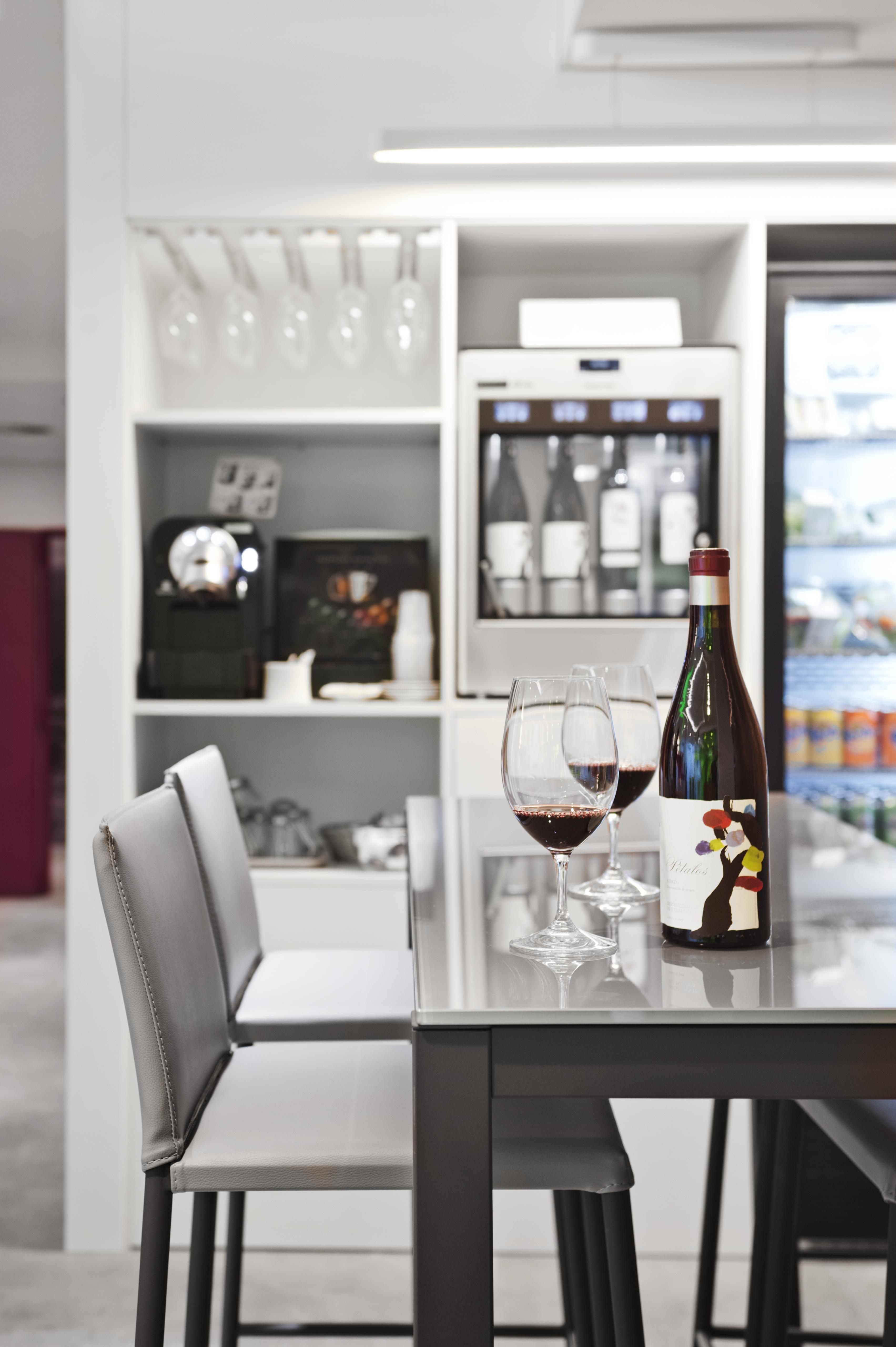 Hotel Ibis Styles Prado 3*