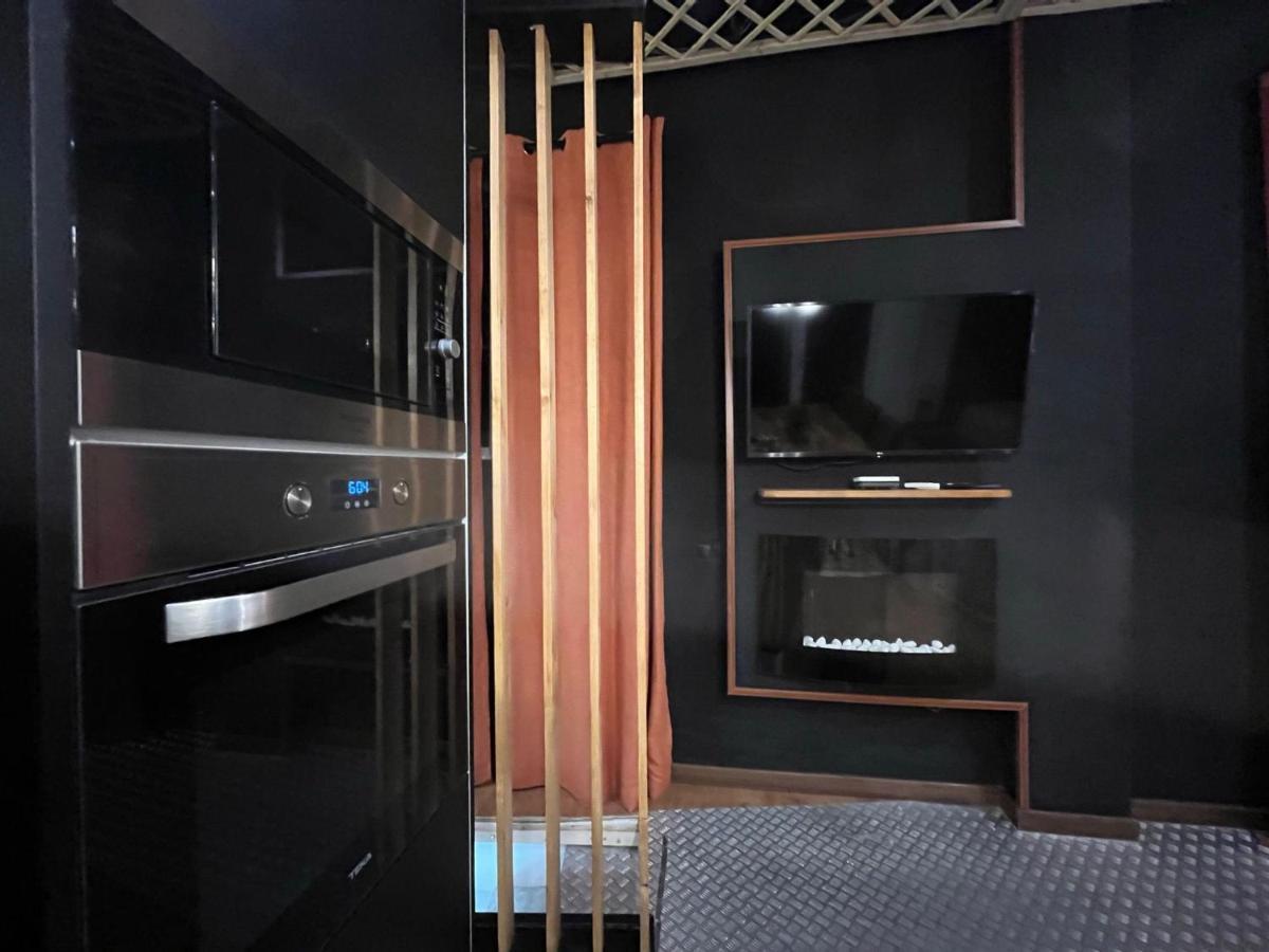 Chic4 Luxury Gran Via Apartment *