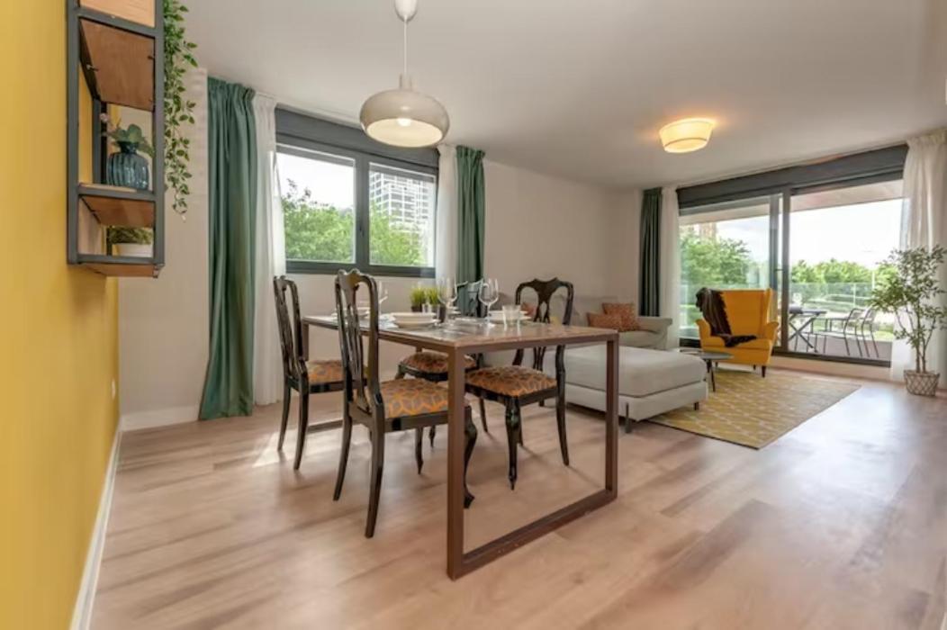 Moderno Y Lujoso Apartamento En Urbanizacion Privada Con Terraza De Diseño En Valdebebas / Ciudad Deportiva Real / Feria De Apartamento Madrid