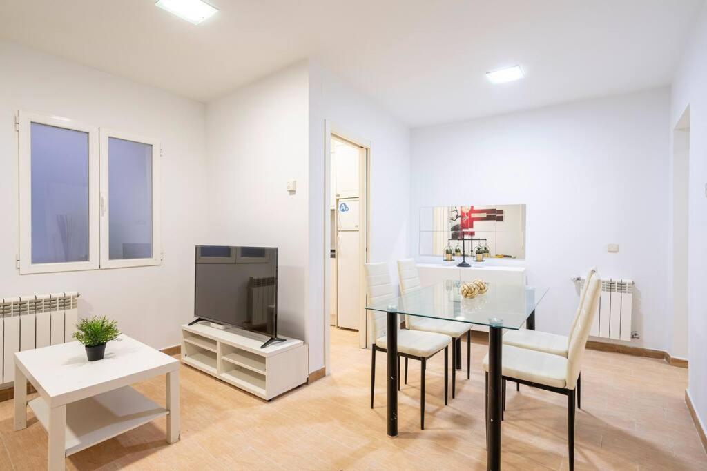 Acogedor Interior En Sotano En Barrio Salamanca - Boc5 Apartamento *