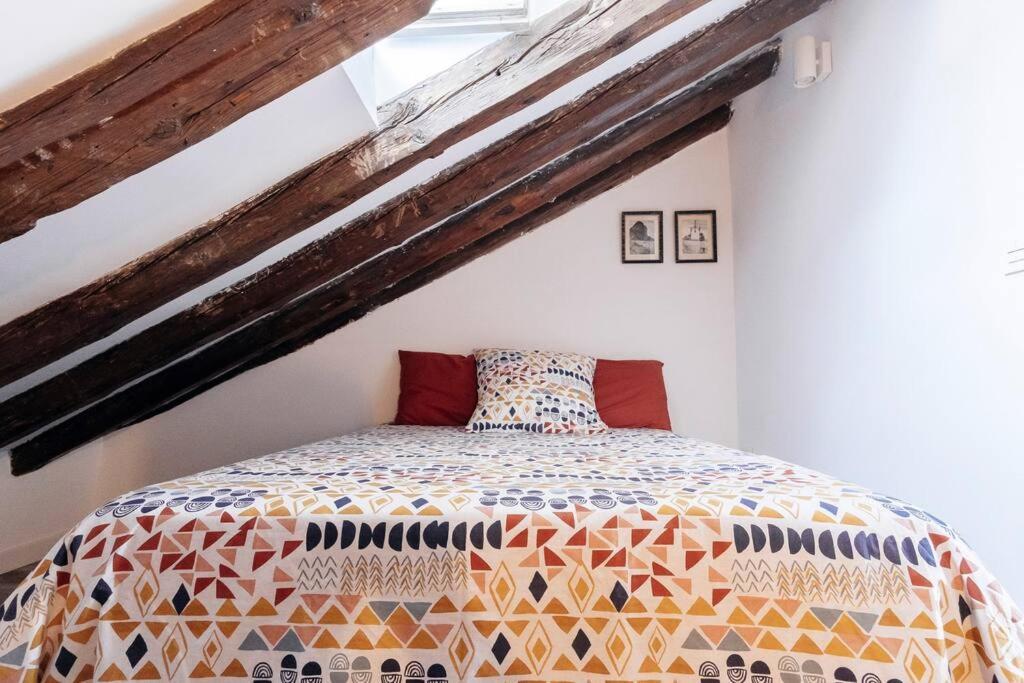 Yoomi Homes Plaza Mayor Apartment