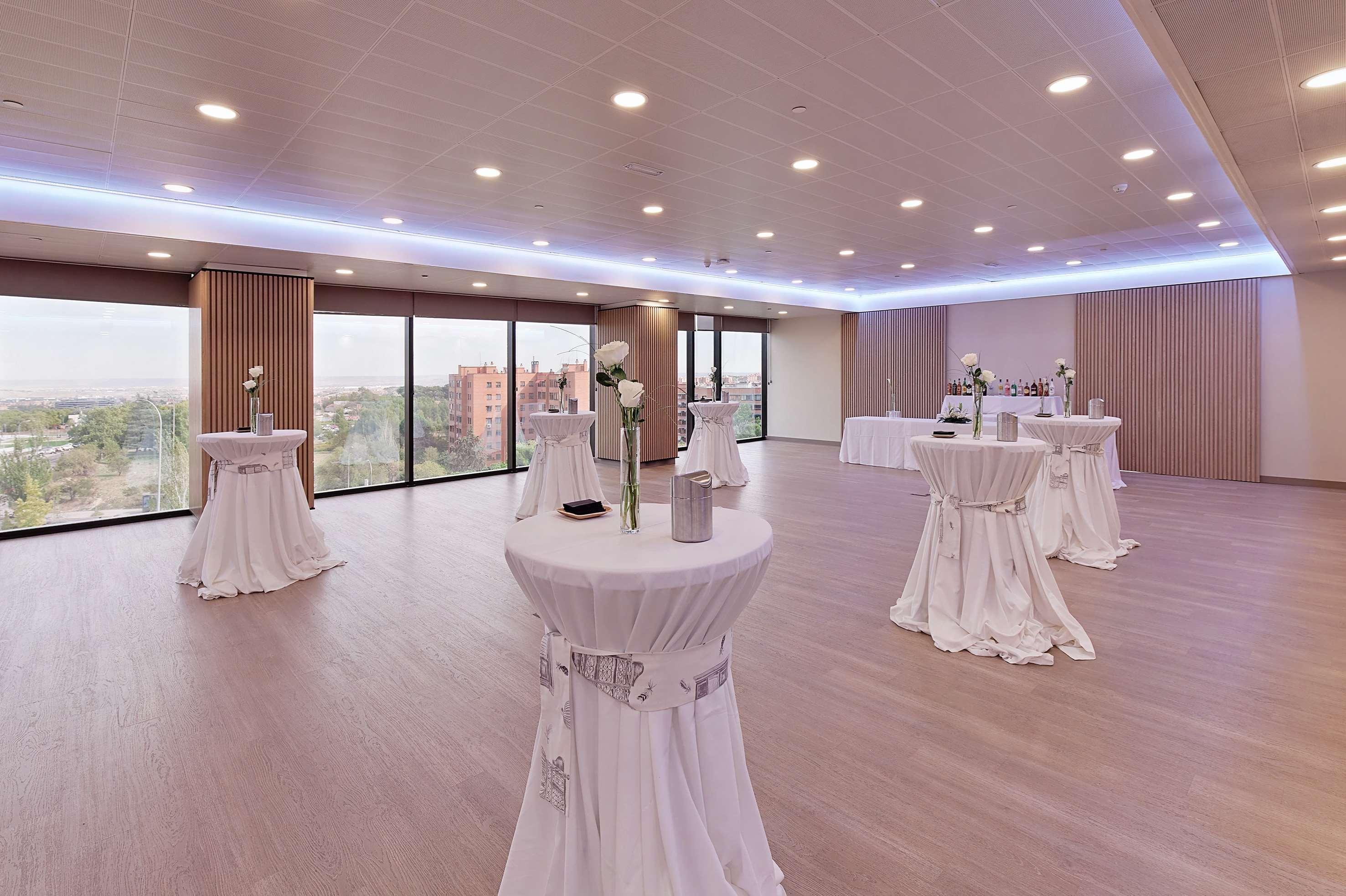Melia Avenida De America Hotel 4*