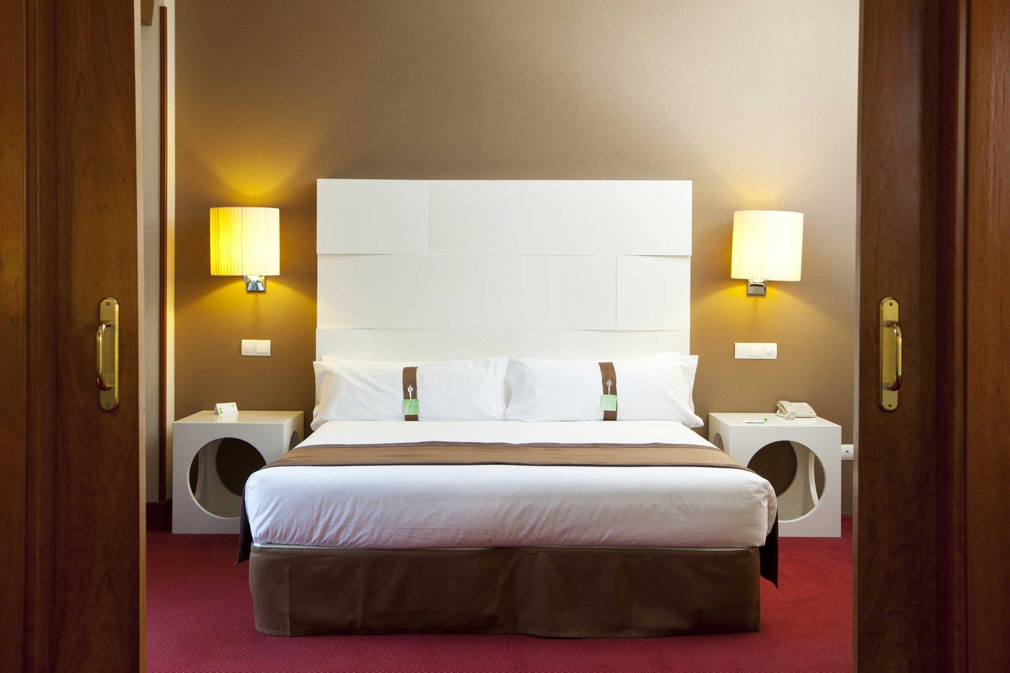Hotel Elba Alcalá 4*