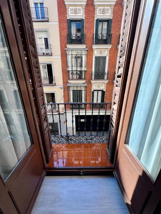 Conde De Alba Pensión Madrid