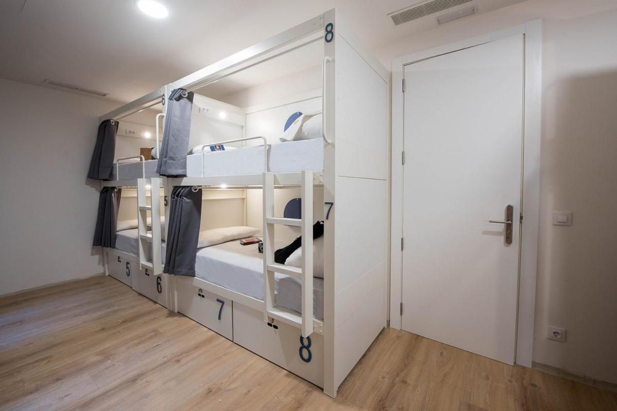 Bluesock Hostal *
