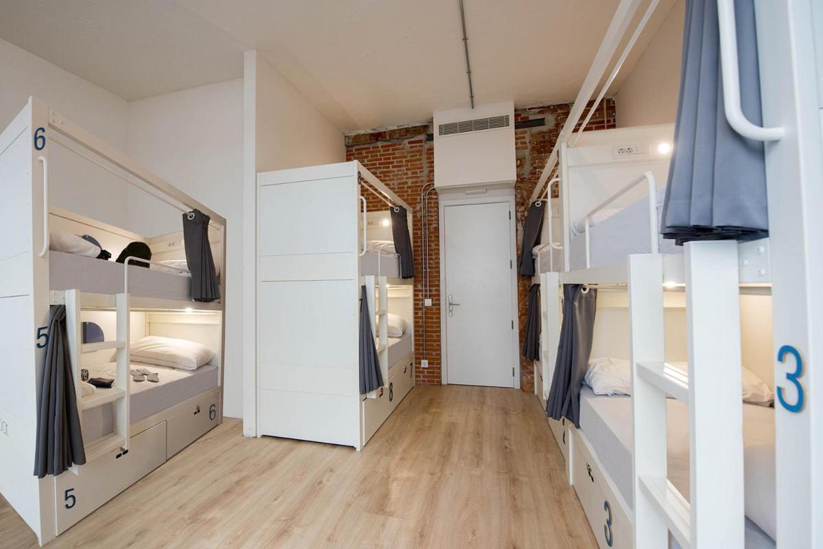 Bluesock Hostal *