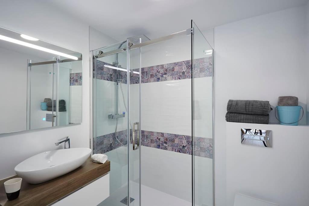 Acogedor Loft En Chueca. Cozy Loft In Chueca Apartment *