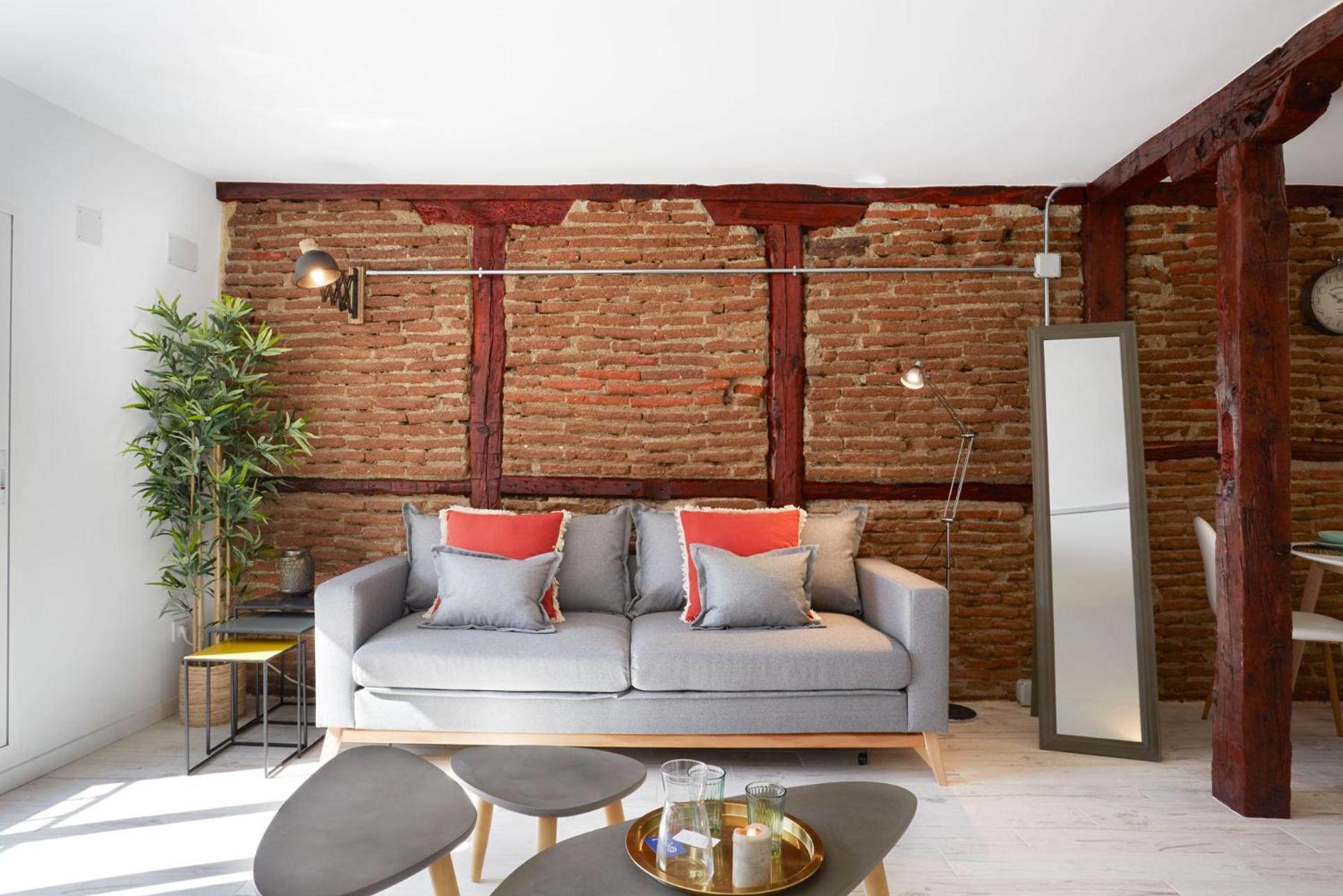 Acogedor Loft En Chueca. Cozy Loft In Chueca Apartment *