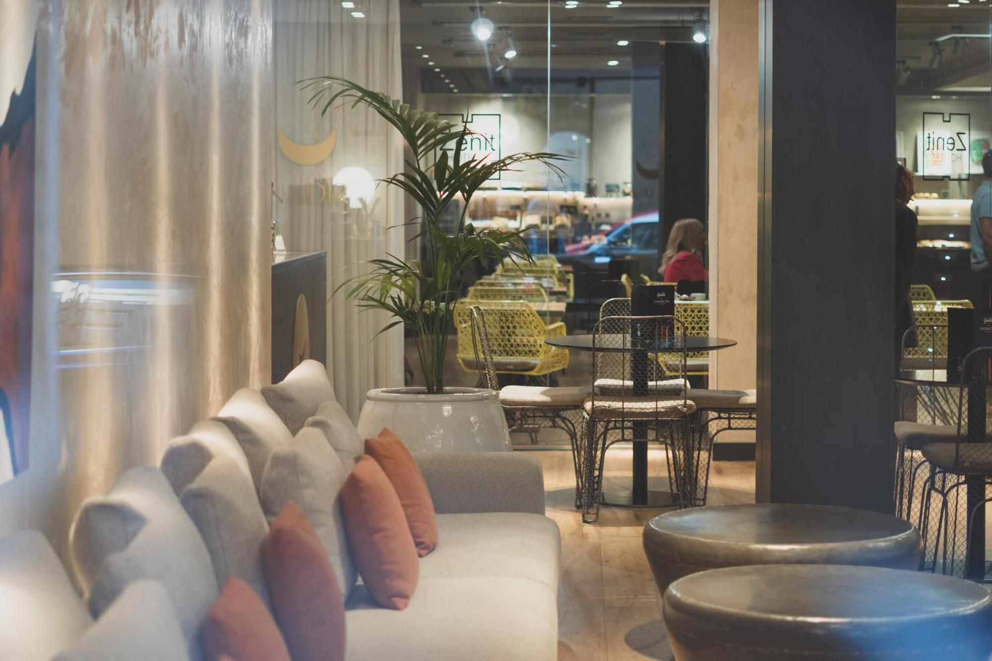 Hotel Zenit Abeba