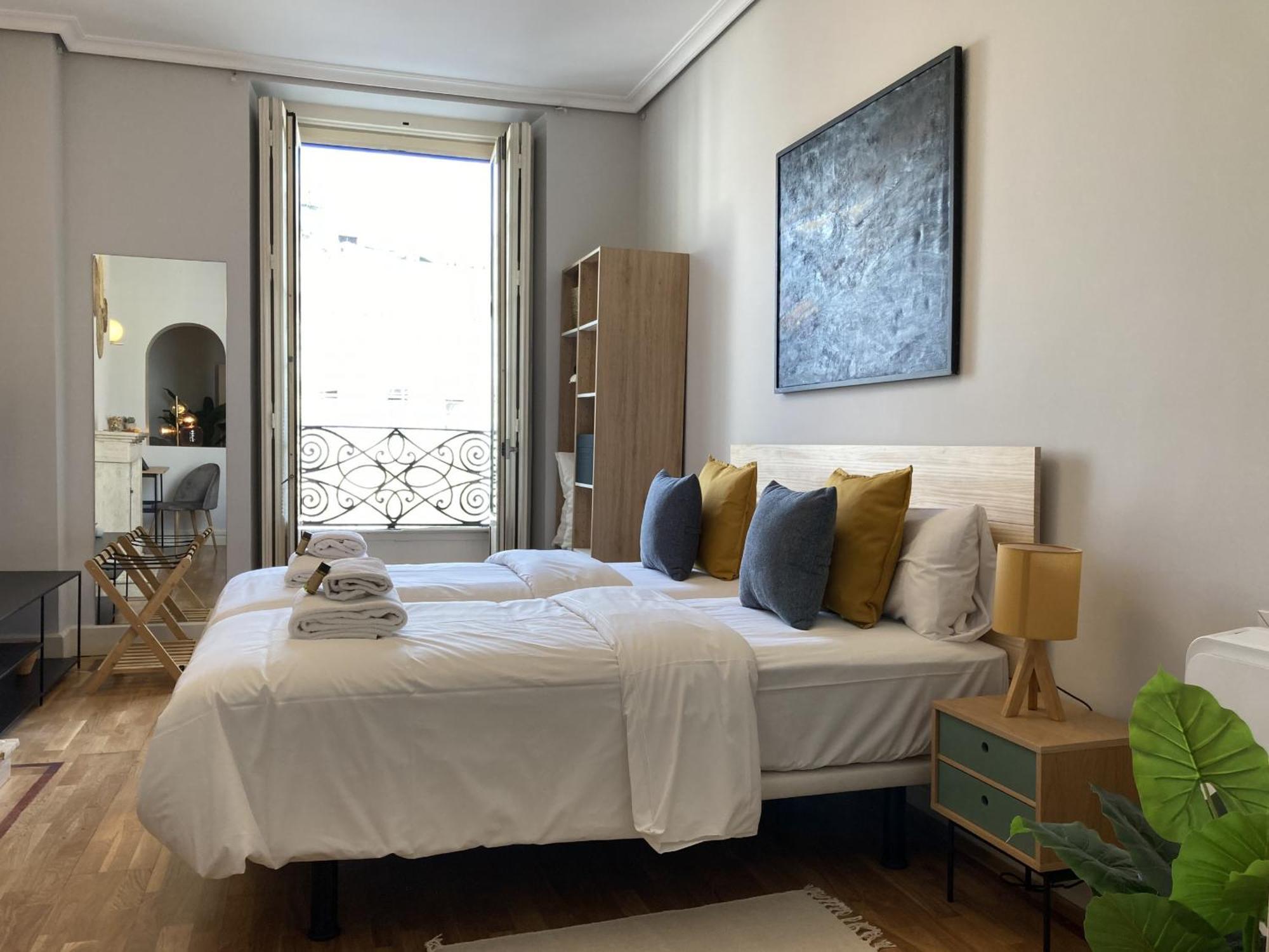 Puerta Del Sol By Sharingco Apartamento