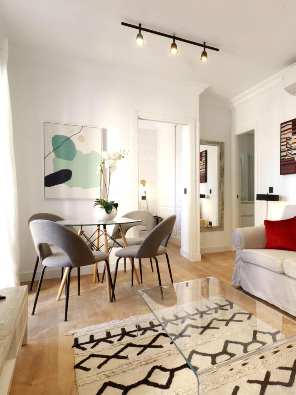 Apartment Madrid Rio - Apartamento Top - Moderno, Comodo, Perfecto