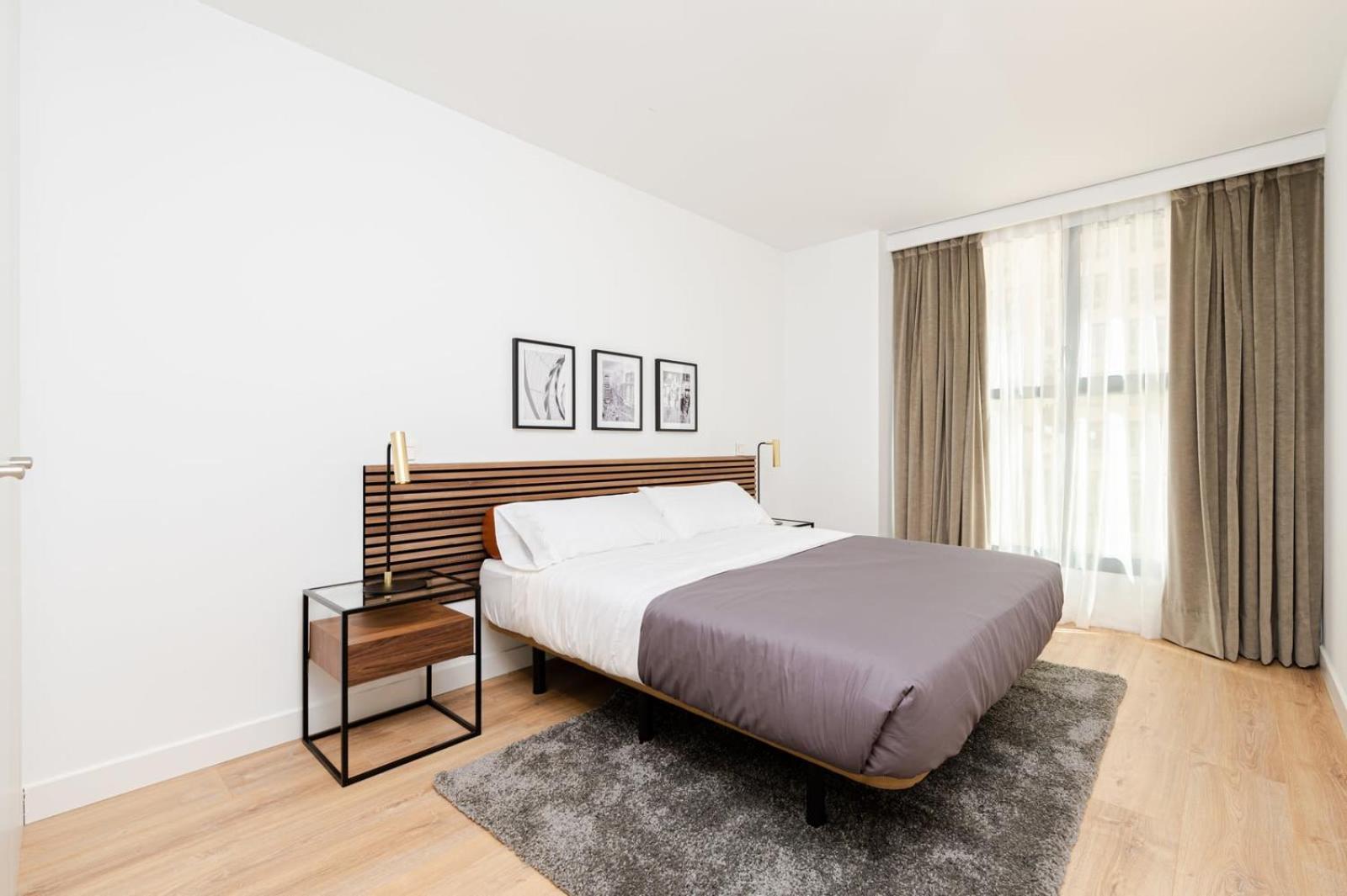 Apartment Unique And Sophisticated Design In Financial Centre