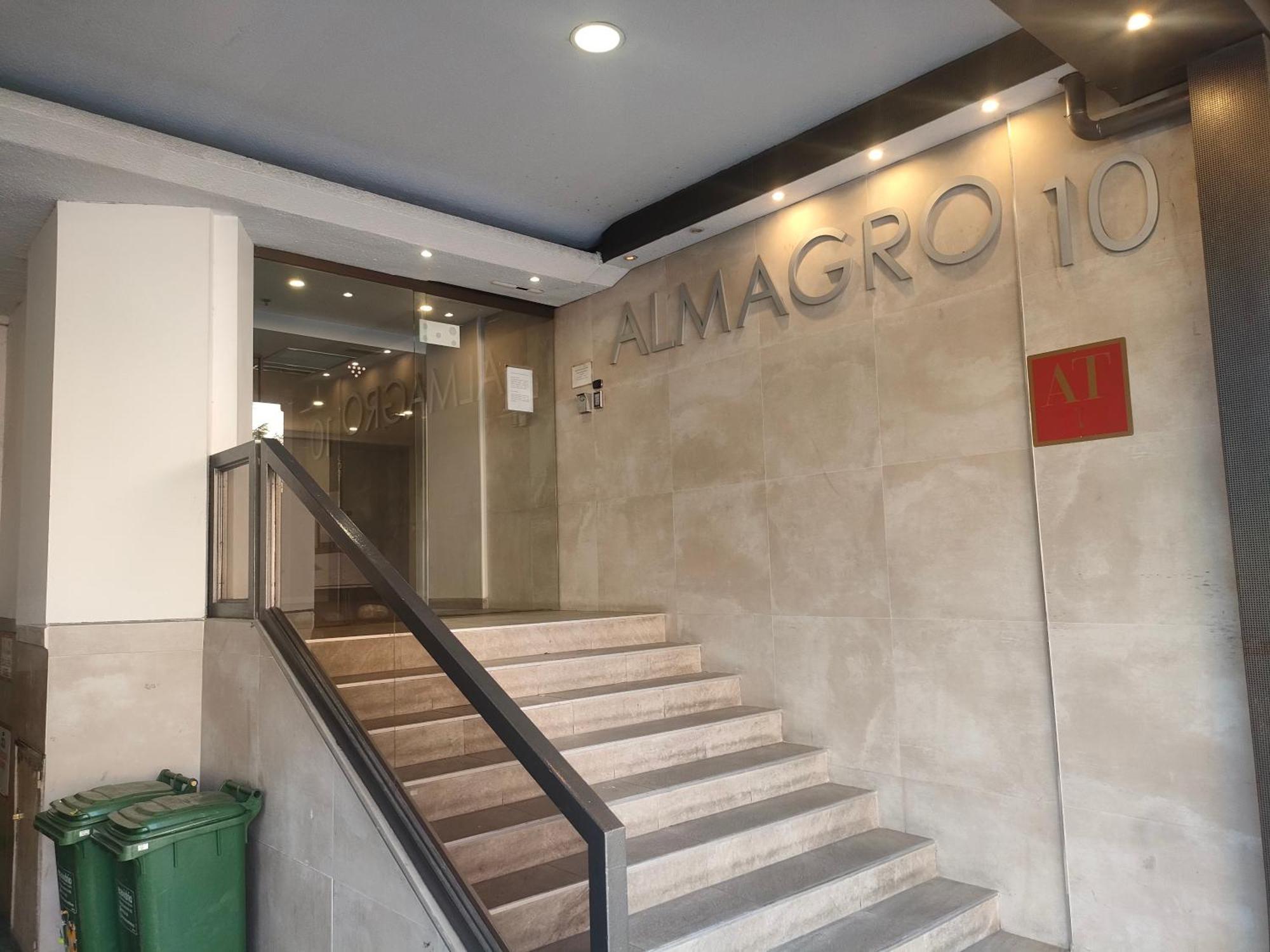 Boutique Urban Génova Apartahotel 2*