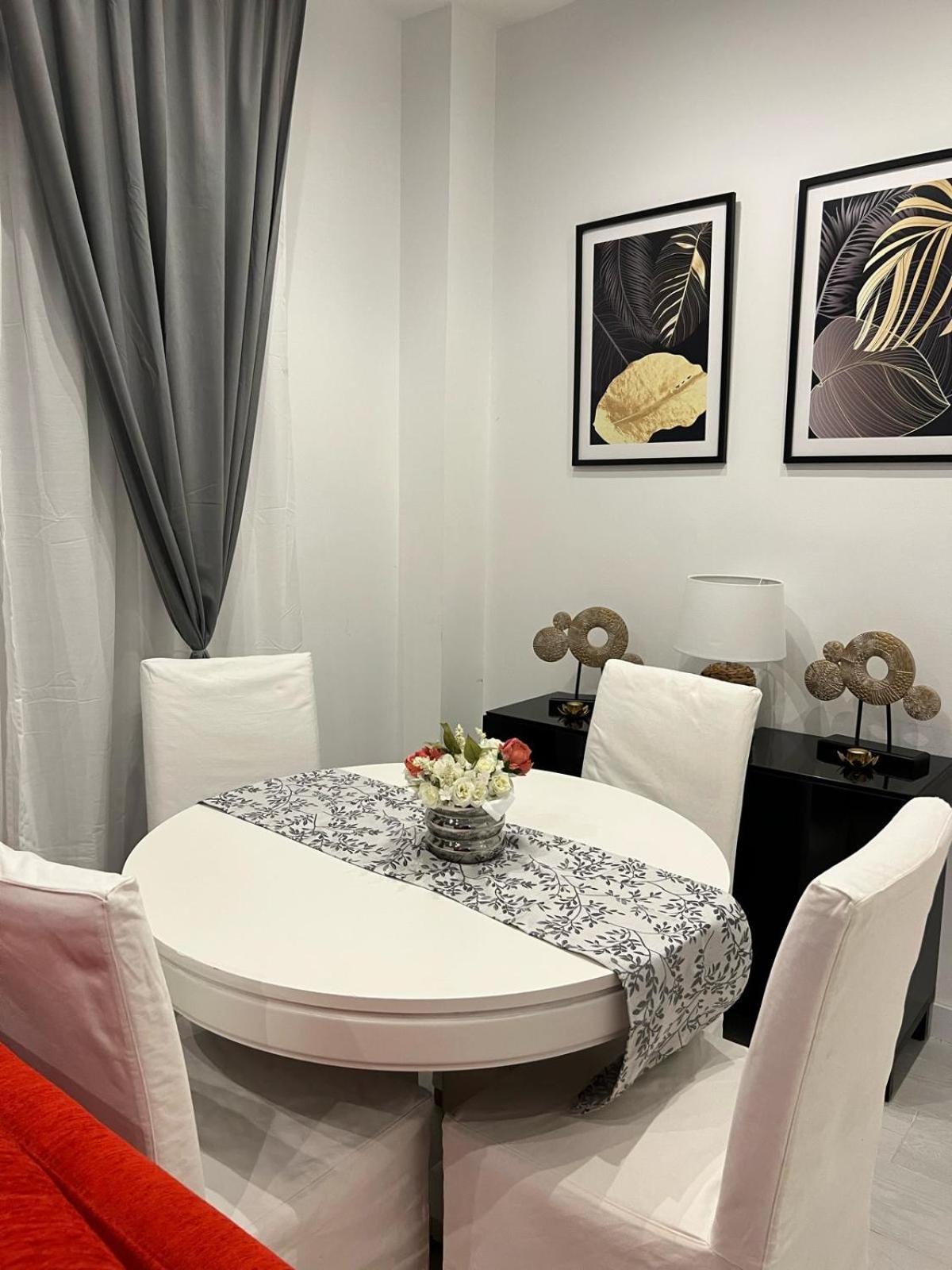 Paseo De La Castellana.lujo Y Garage Apartamento Madrid
