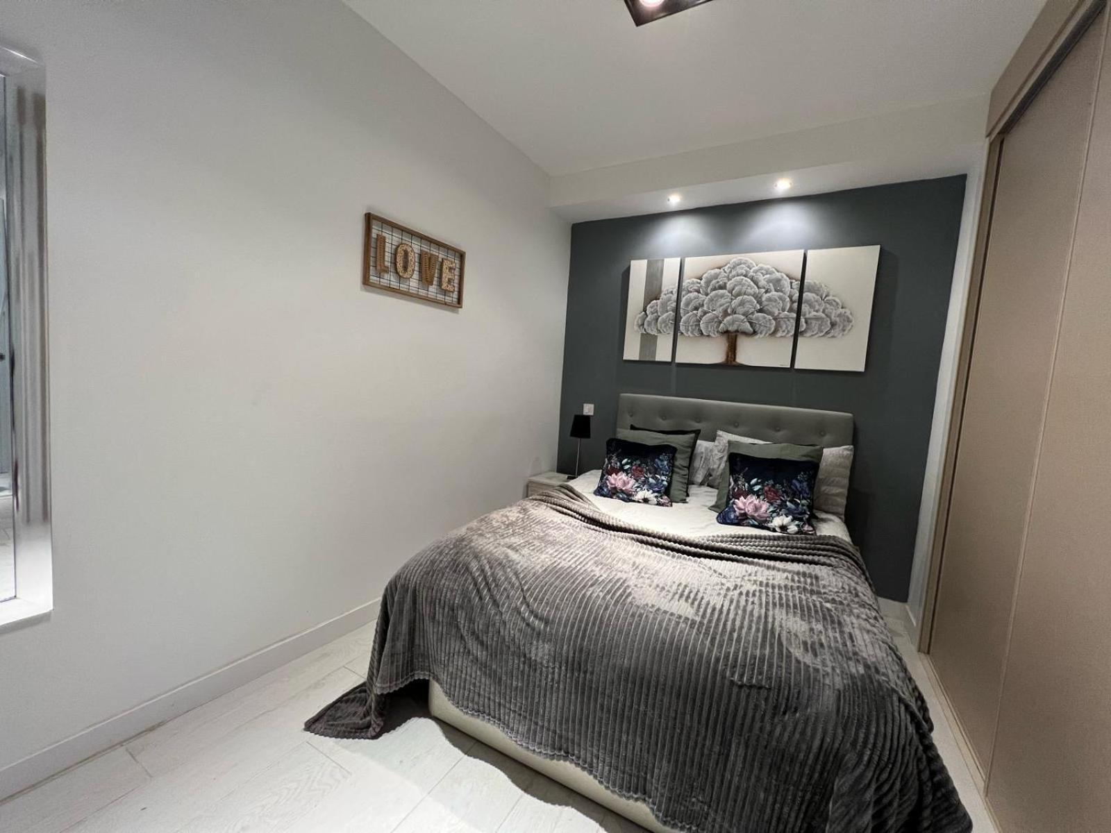 Paseo De La Castellana.lujo Y Garage Apartamento *