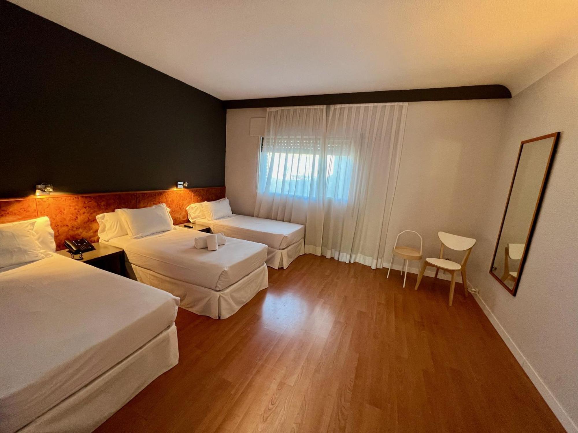 Ap Airport Hotel 3*