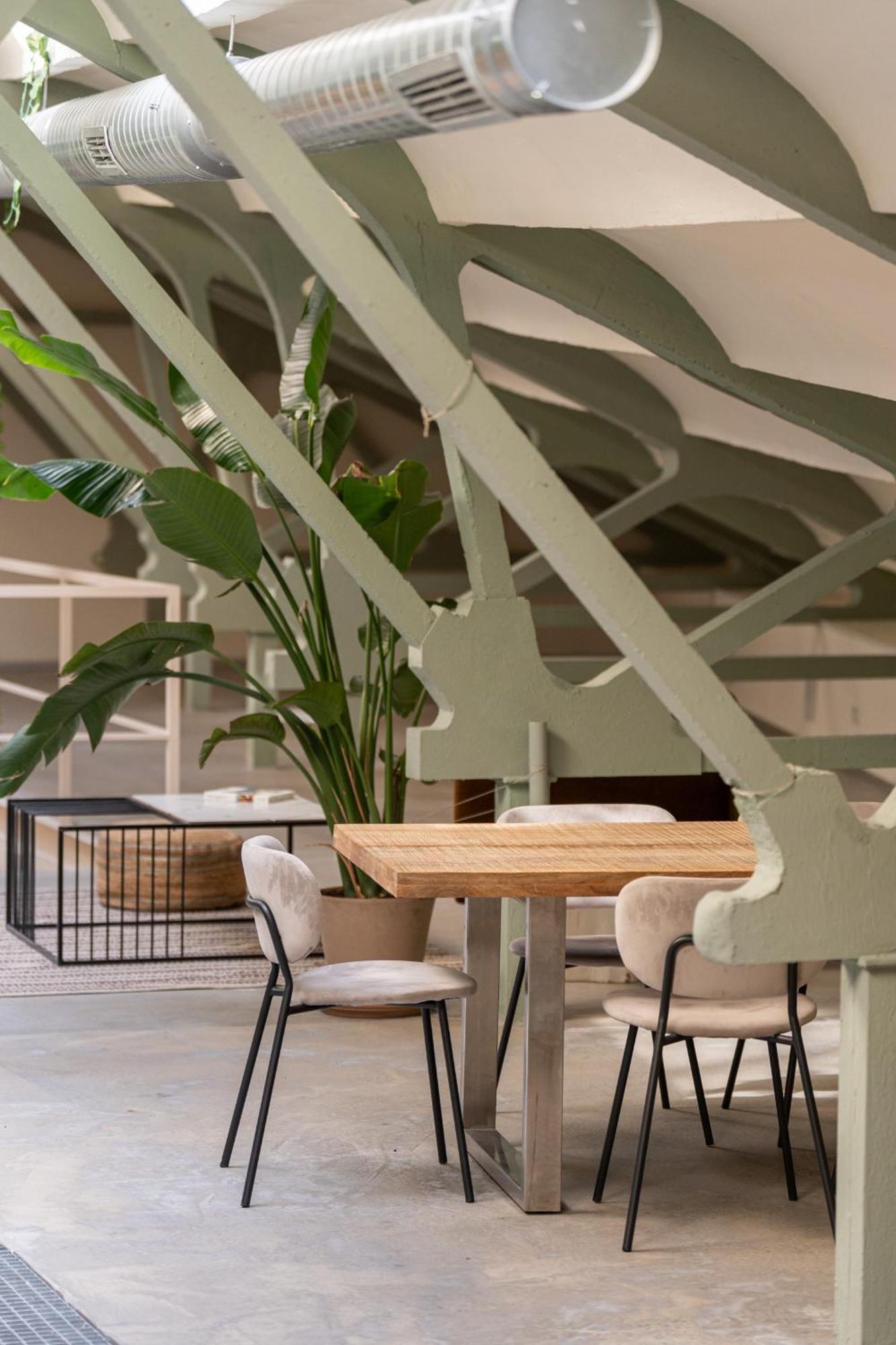 Ola Living Tetuan * Madrid