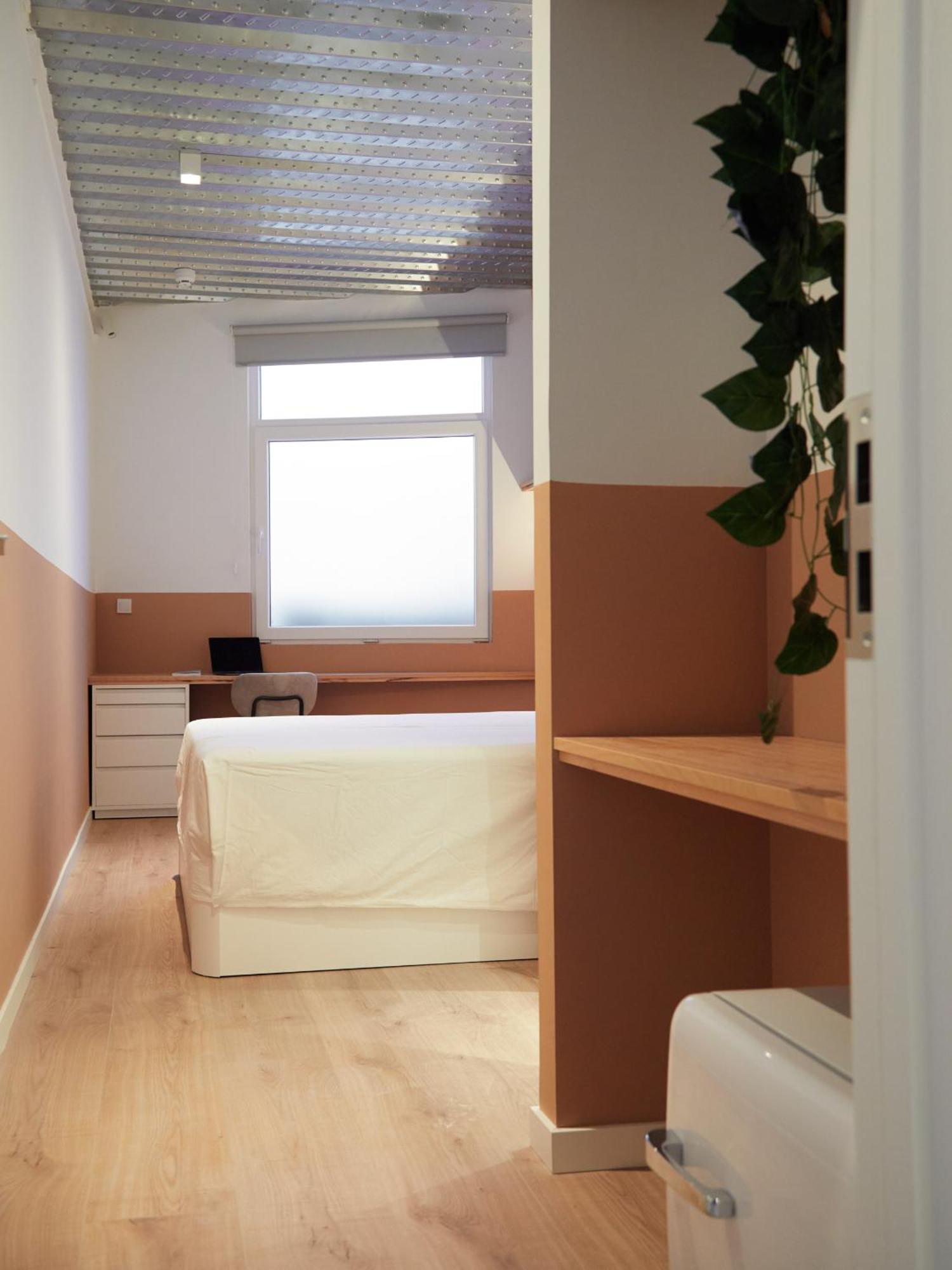 Ola Living Tetuan Guest house Madrid