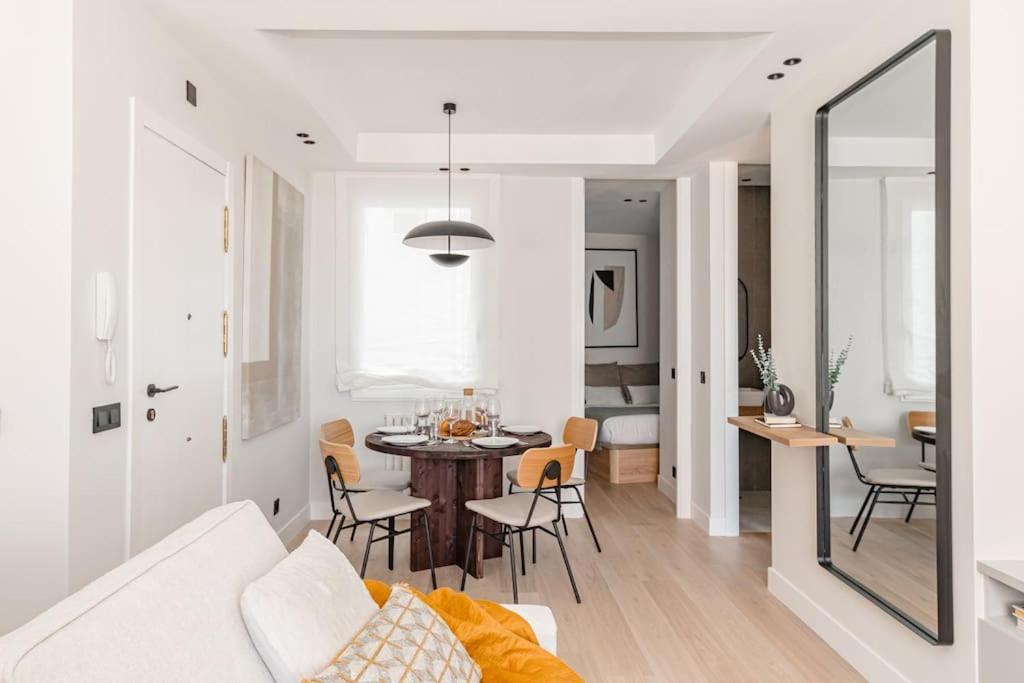 Chueca Iv Calle Escorial 2br 2bh Apartamento *