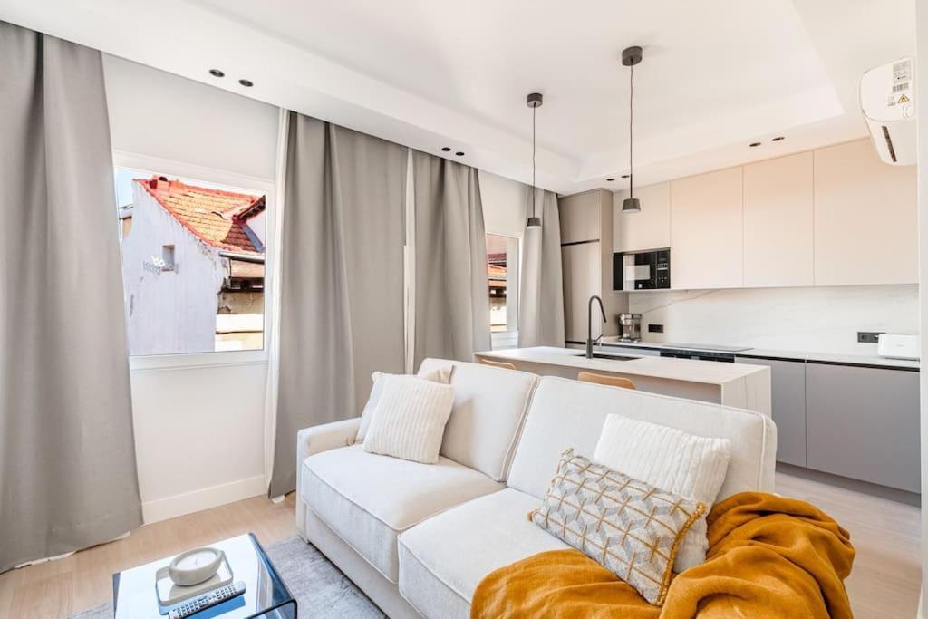 Chueca Iv Calle Escorial 2br 2bh Madrid